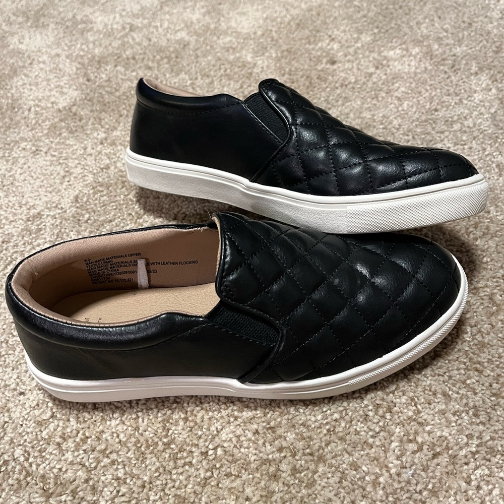 A New Day women’s slip ons